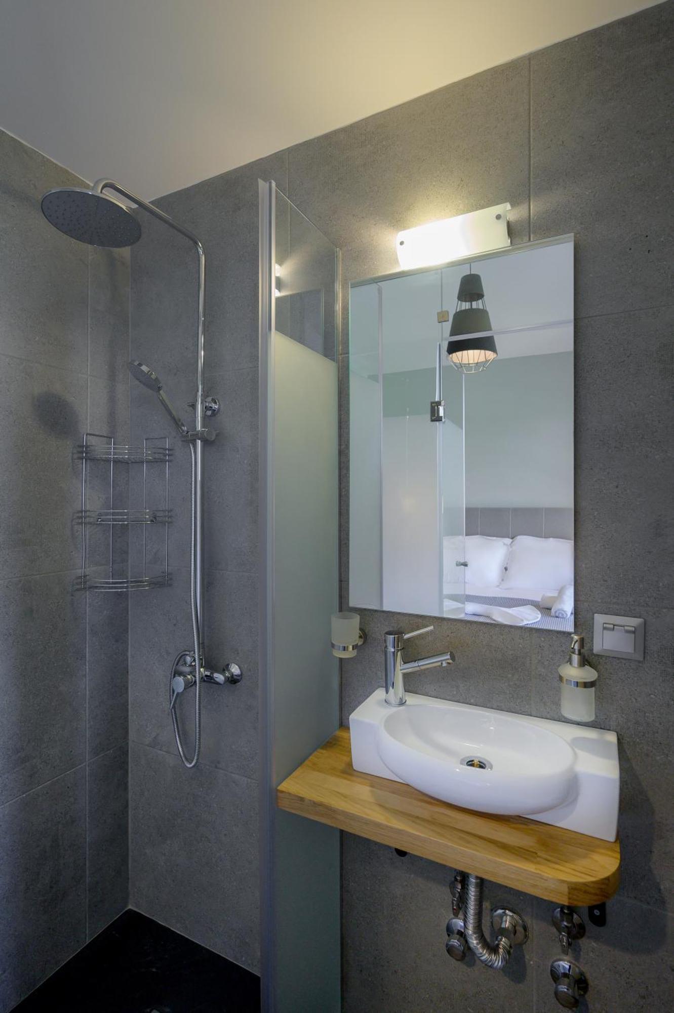 Serenity Apartment *